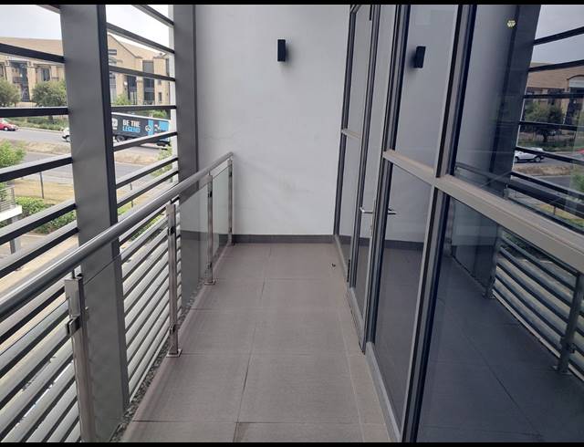 273M² OFFICE TO LET IN BRYANSTON